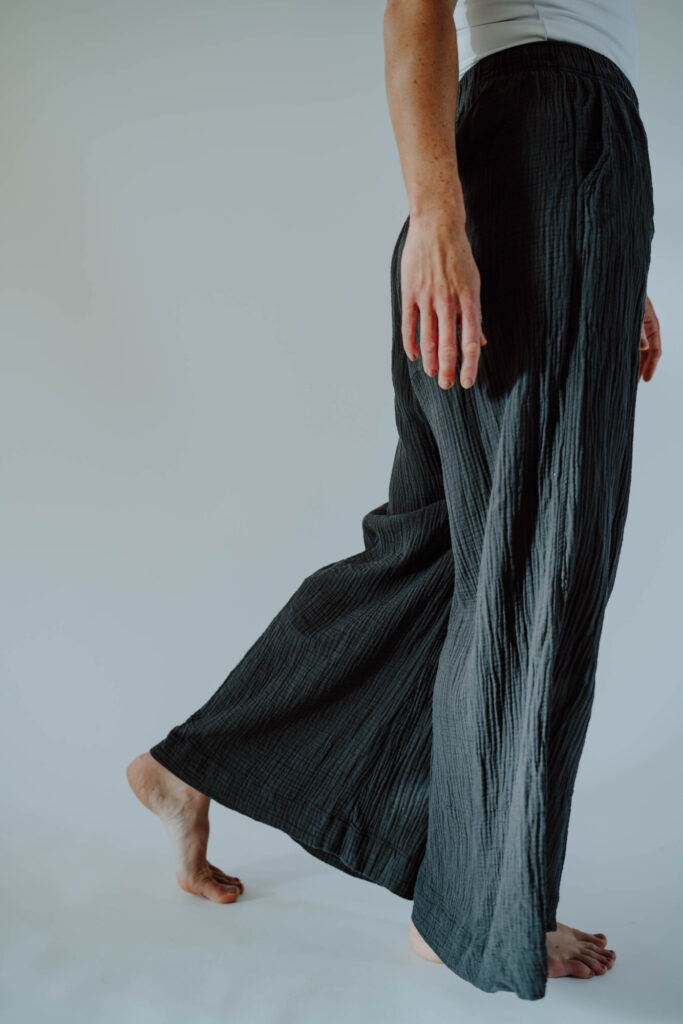 Posture Ellie - Posture Therapy - Legs Walking